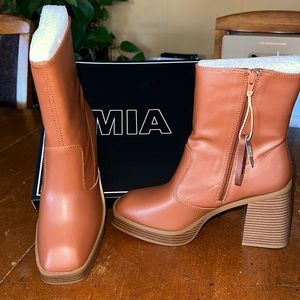 MIA Odie Boots Size 8 Color Cognac 3 1/2” heel NIB
